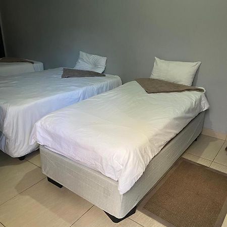Hotel Pandeinge Windhuk Zewnętrze zdjęcie
